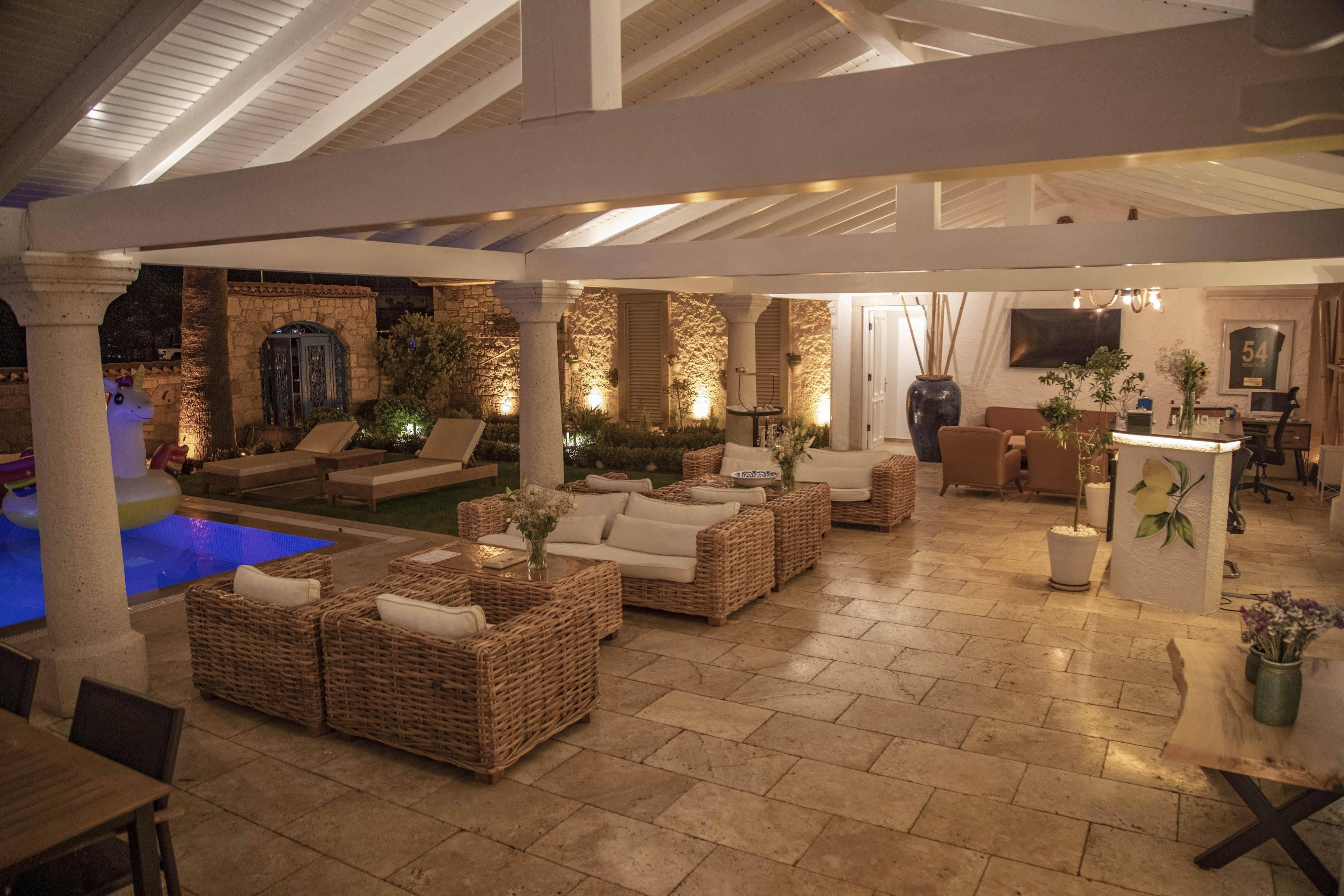Alacati Limonaia Hotel Екстер'єр фото